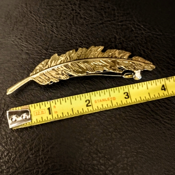Feather barrette - Picture 4 of 4